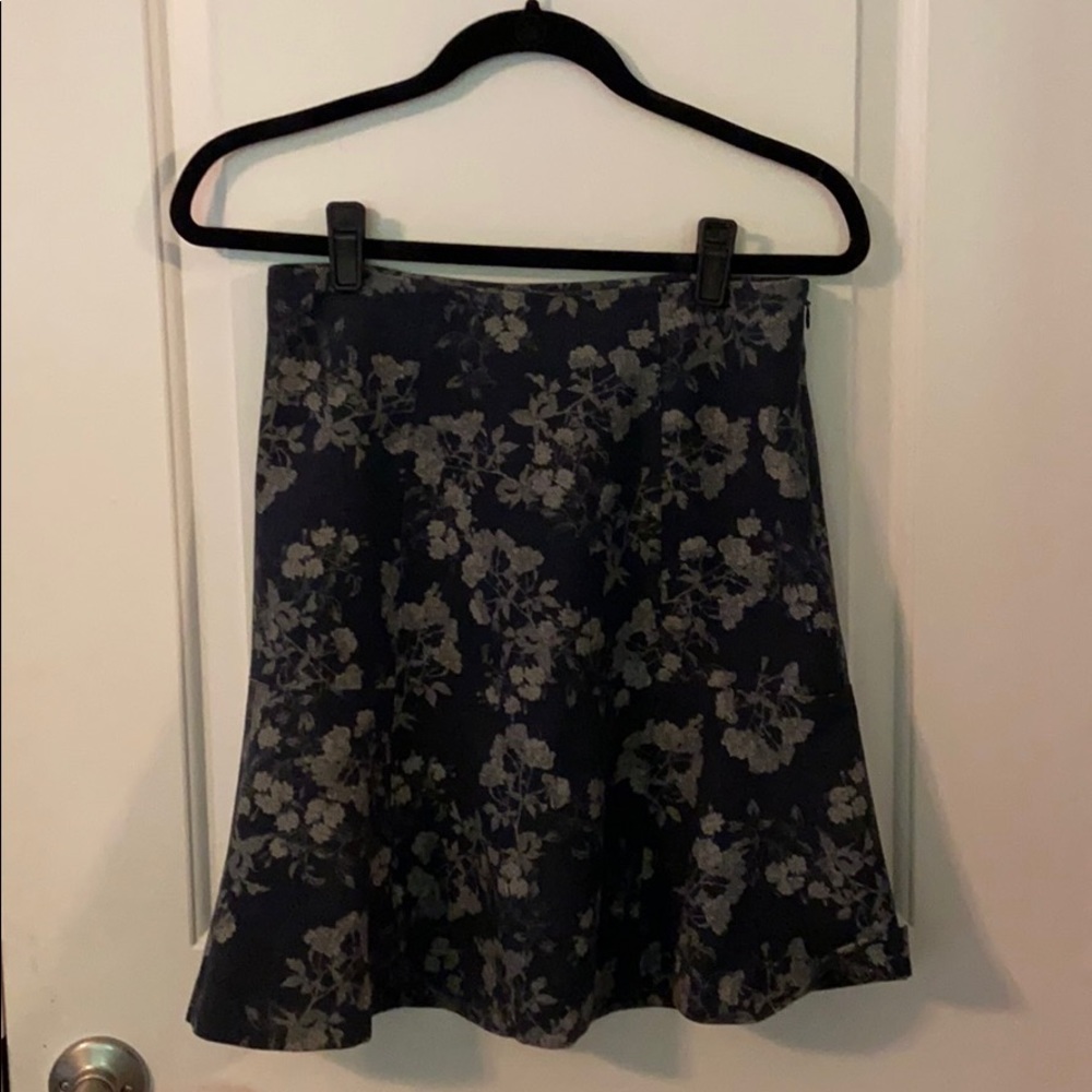 Navy blue high waisted structured skirt